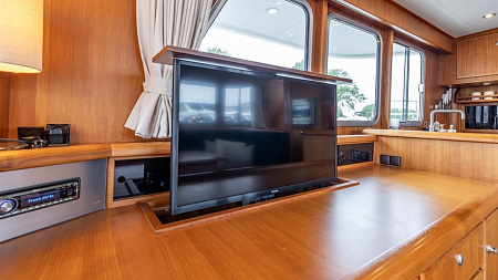 Яхта Privateer Trawler 50